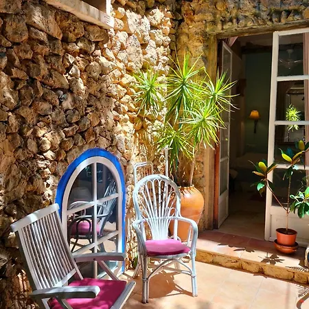 Hébergement de vacances Charming Townhouse In Mallorca *